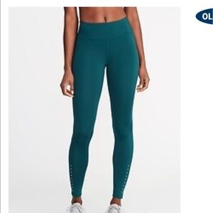 Old Navy Active Bundle - Pants/Sweatshirt -L